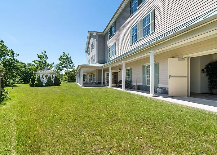 Quality Inn & Suites Schoharie Near Howe Caverns