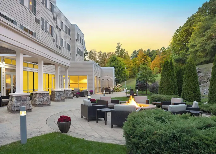 Courtyard By Marriott Lenox Berkshires